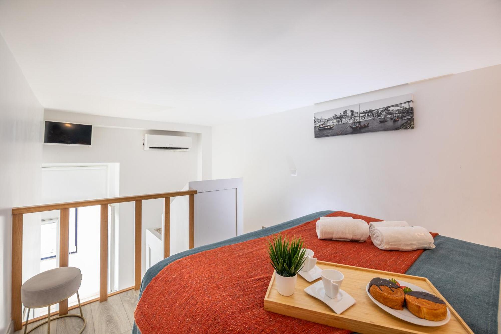Appartement Deluxe Spacious Flats W Mezzanine By Host Wise à OOporto Chambre photo