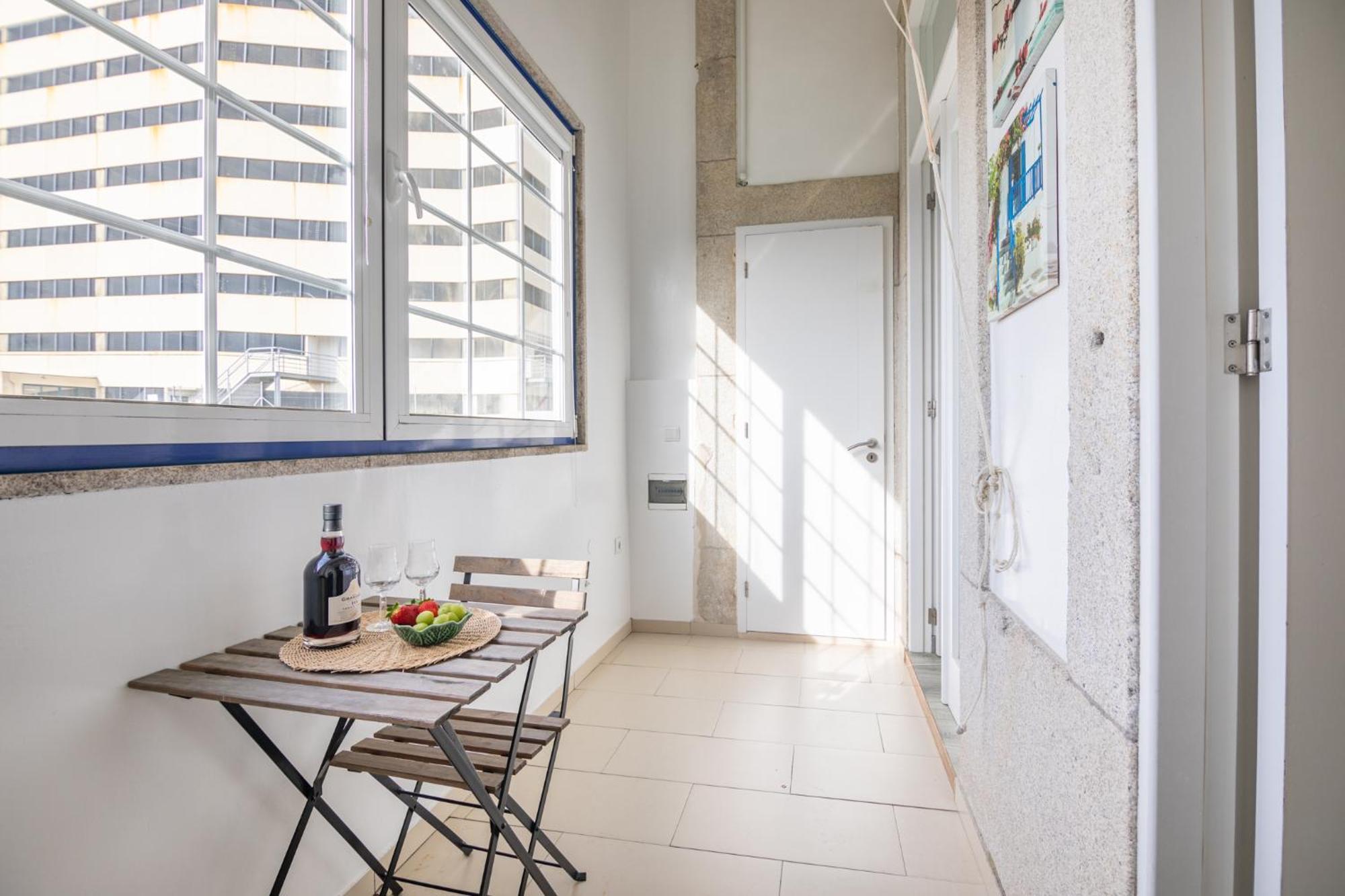 Appartement Deluxe Spacious Flats W Mezzanine By Host Wise à OOporto Chambre photo