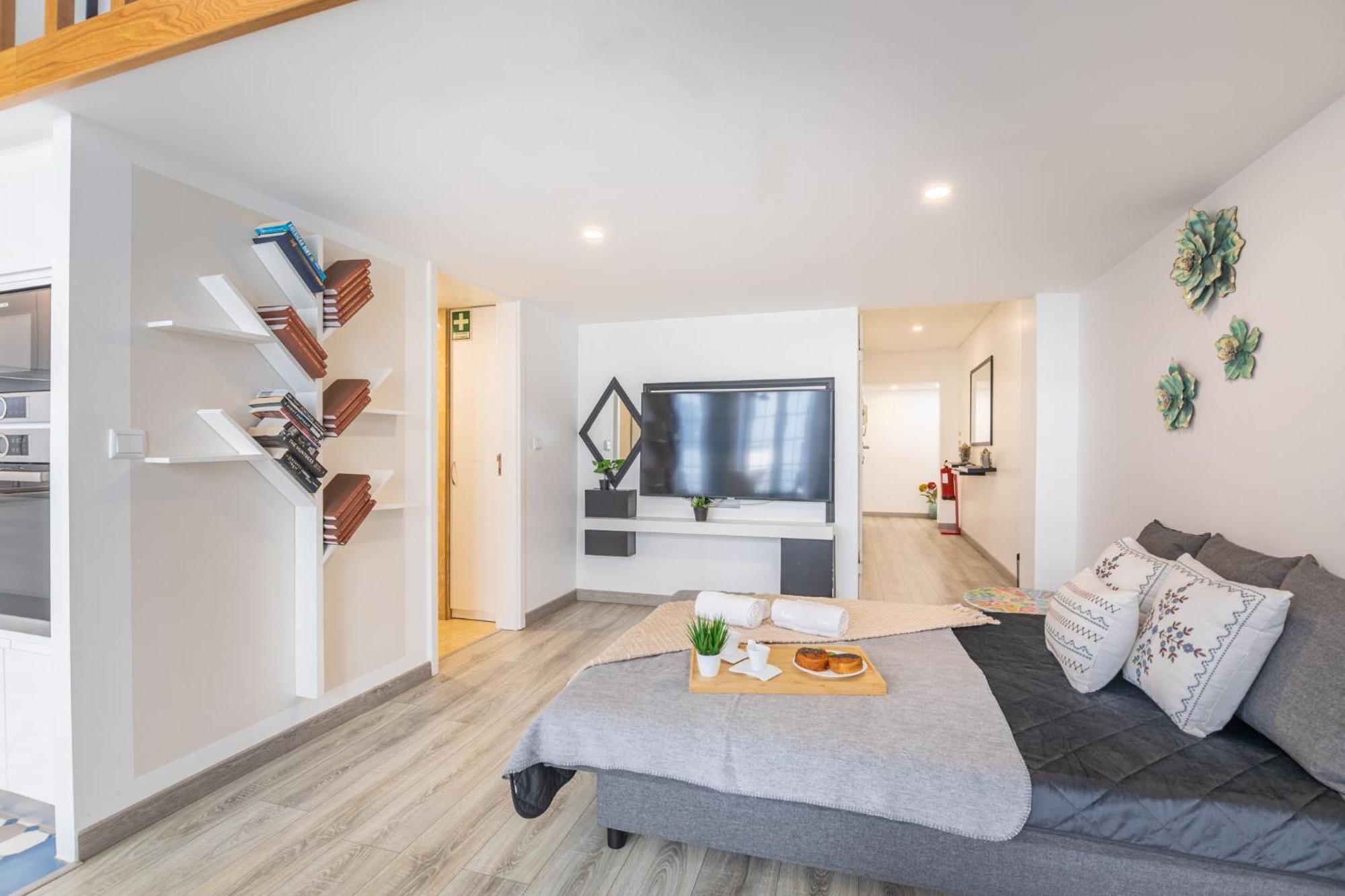 Appartement Deluxe Spacious Flats W Mezzanine By Host Wise à OOporto Chambre photo